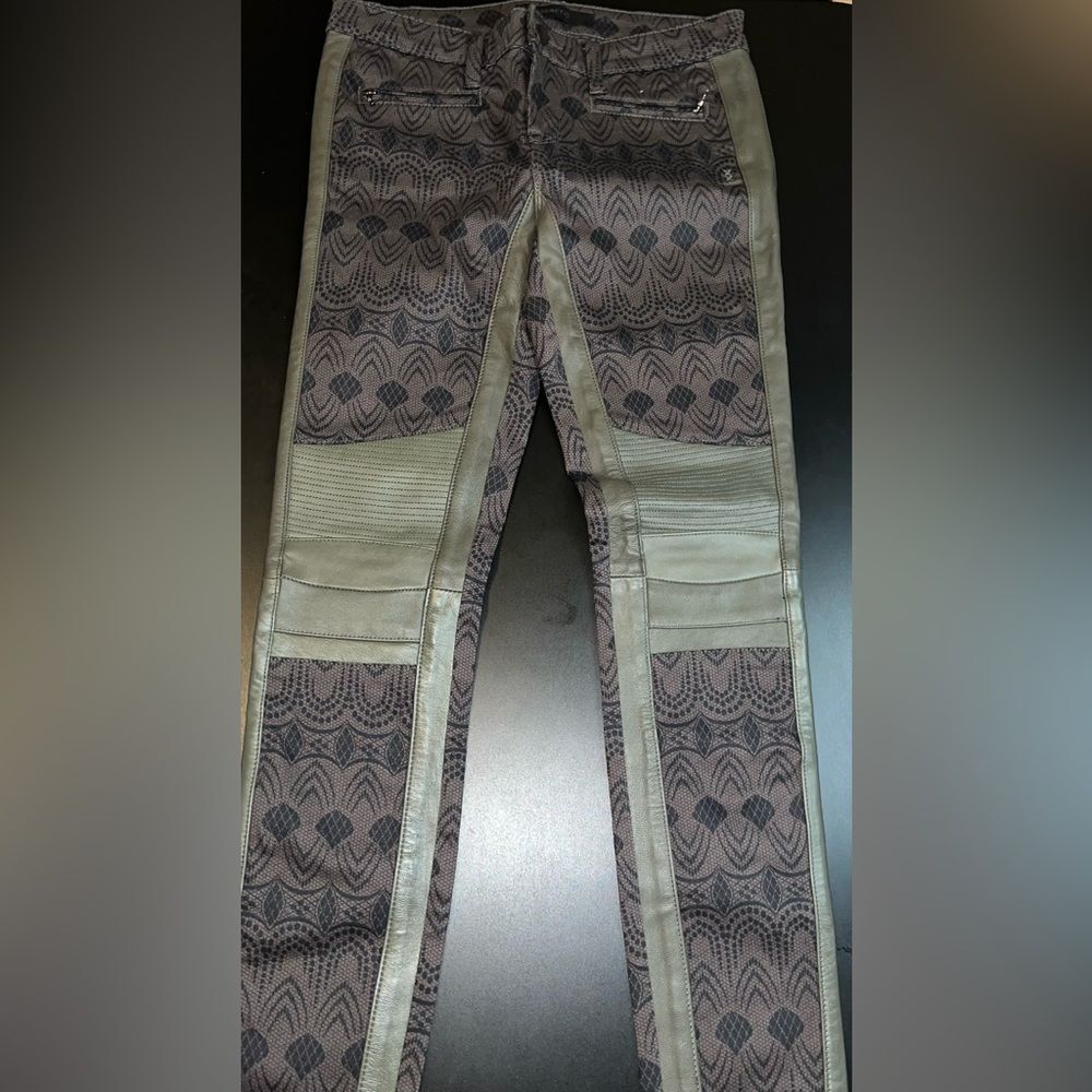 Genetic Denim Olive Sadie Jeans With Faux Leather Details Size 26 NWOT